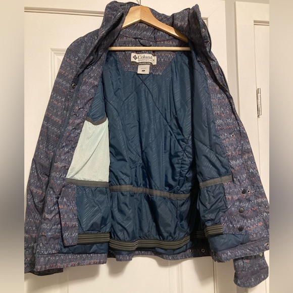 Columbia Women’s winter jacket - Picture 3 of 8